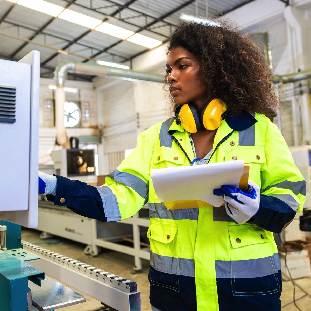 Introduction to Manufacturing & Clean Energy Applications