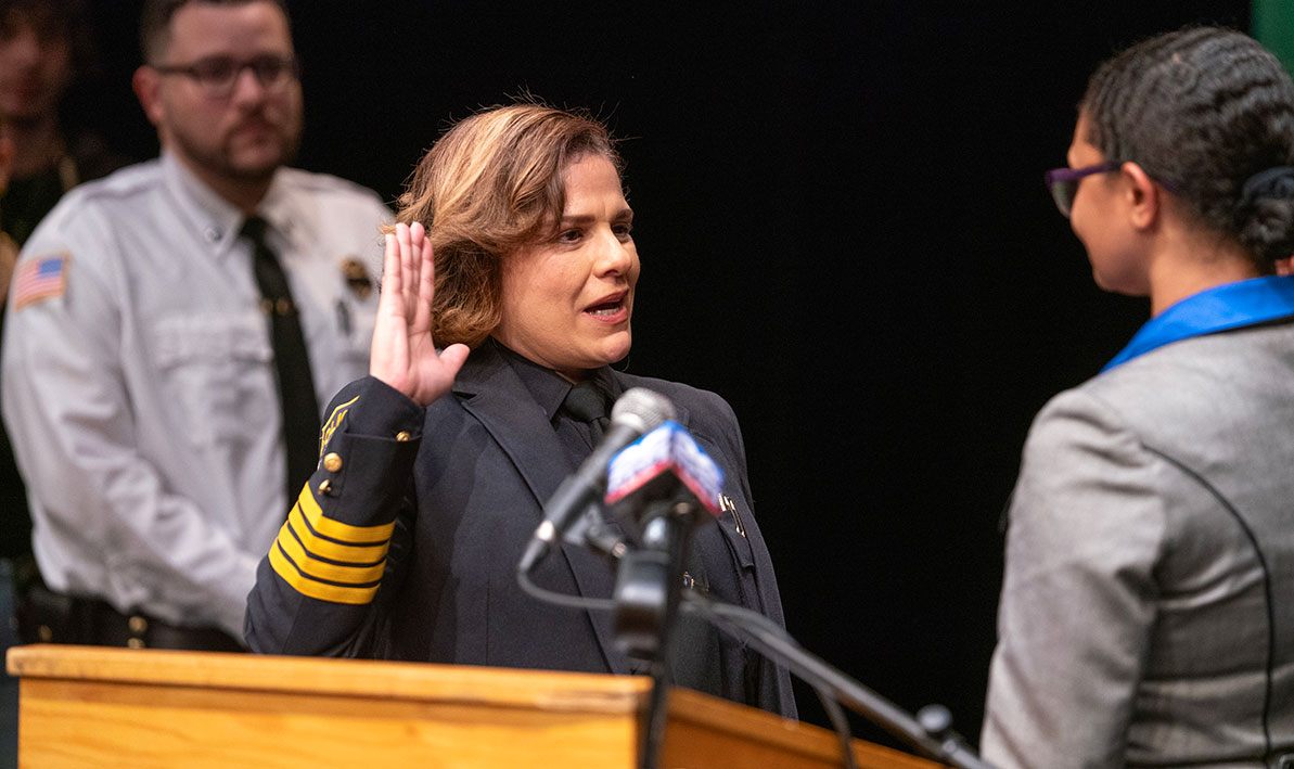 Jacqueline Robles is sworn in as HCC police chief.